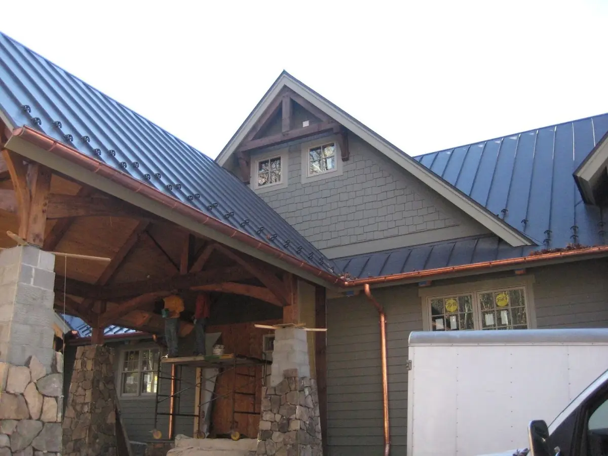 Craftsman Roofing team delivering quality roofing work in Fort Gratiot